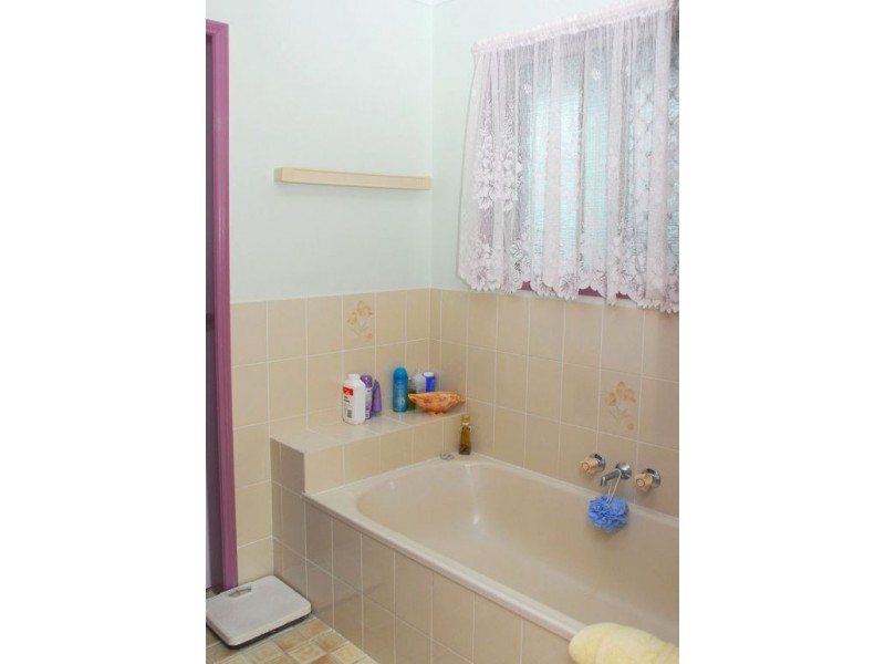 15 Mackay Drive, Kawungan QLD 4655