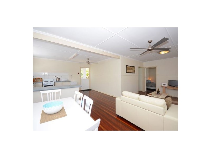 60 DAYMAN, Urangan QLD 4655