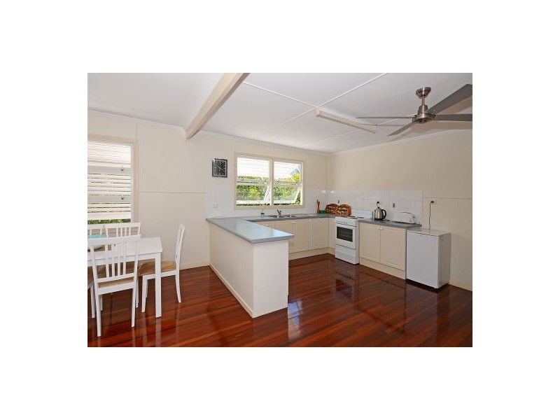 60 DAYMAN, Urangan QLD 4655