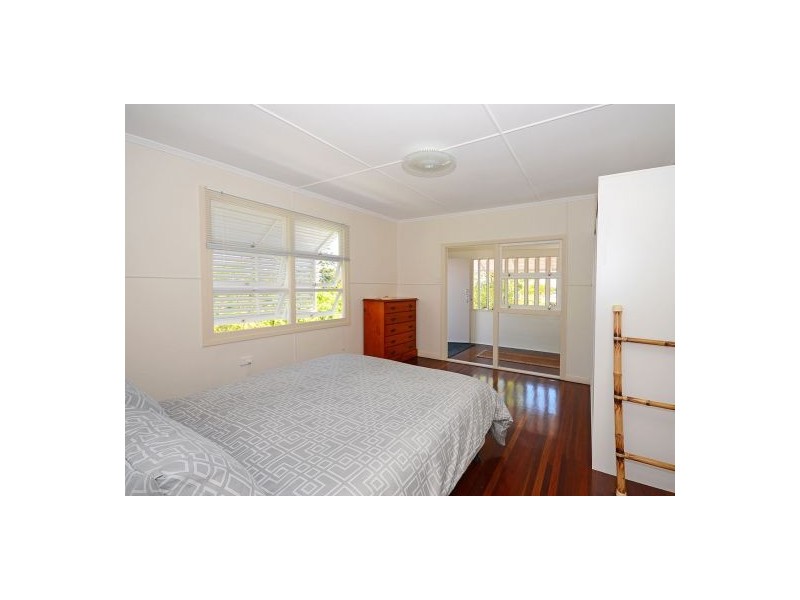 60 DAYMAN, Urangan QLD 4655