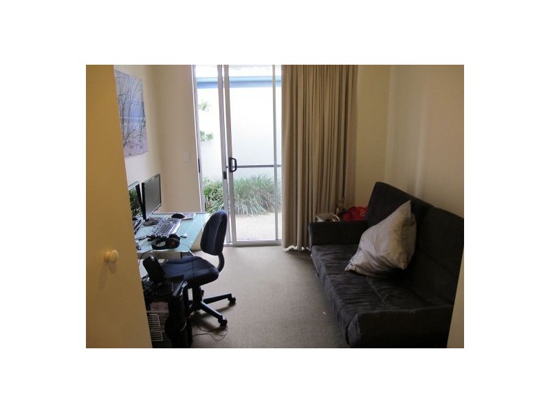 12/68 Pulgul Street, Urangan QLD 4655