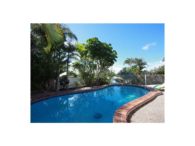 43 Hillcrest Avenue, Scarness QLD 4655