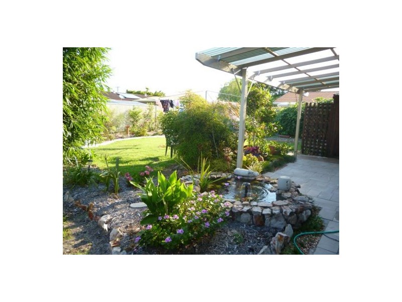 99  Cunningham Street, Urangan QLD 4655