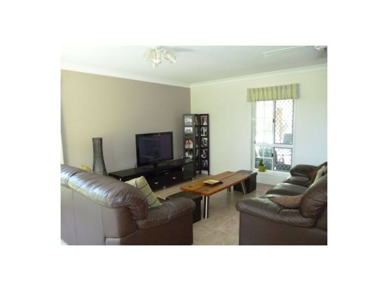 11 Patrick Street, Point Vernon QLD 4655