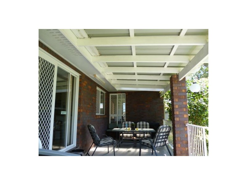 11 Patrick Street, Point Vernon QLD 4655