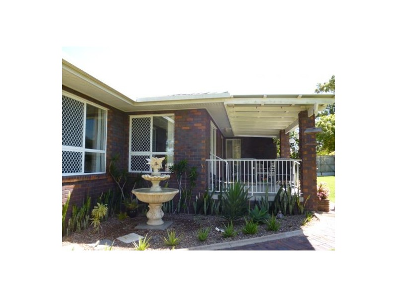 11 Patrick Street, Point Vernon QLD 4655