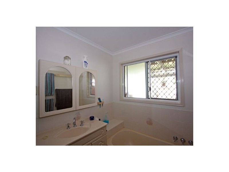 7 Bunker Ave, Urraween QLD 4655