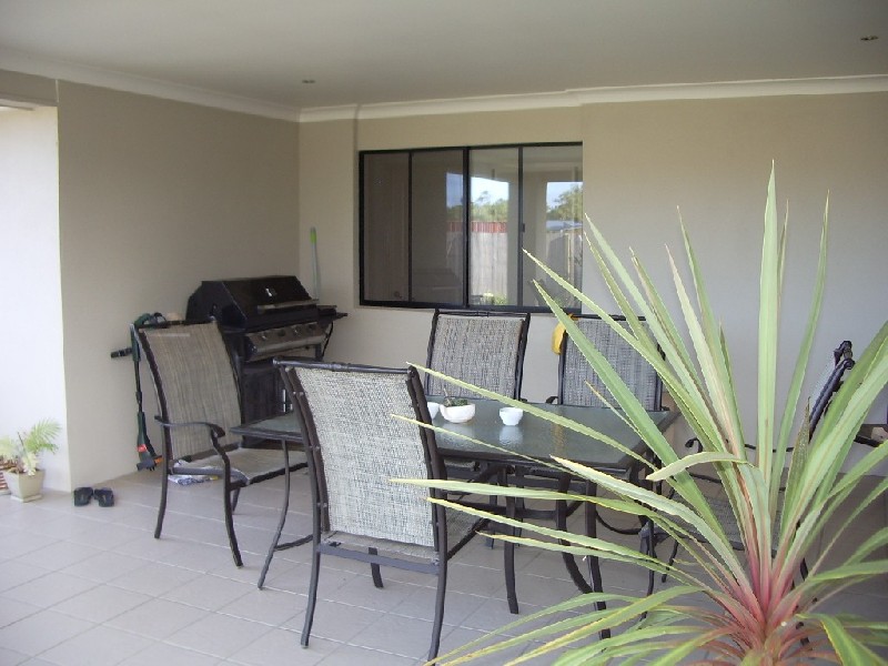 42 Rosewood Avenue, Wondunna QLD 4655
