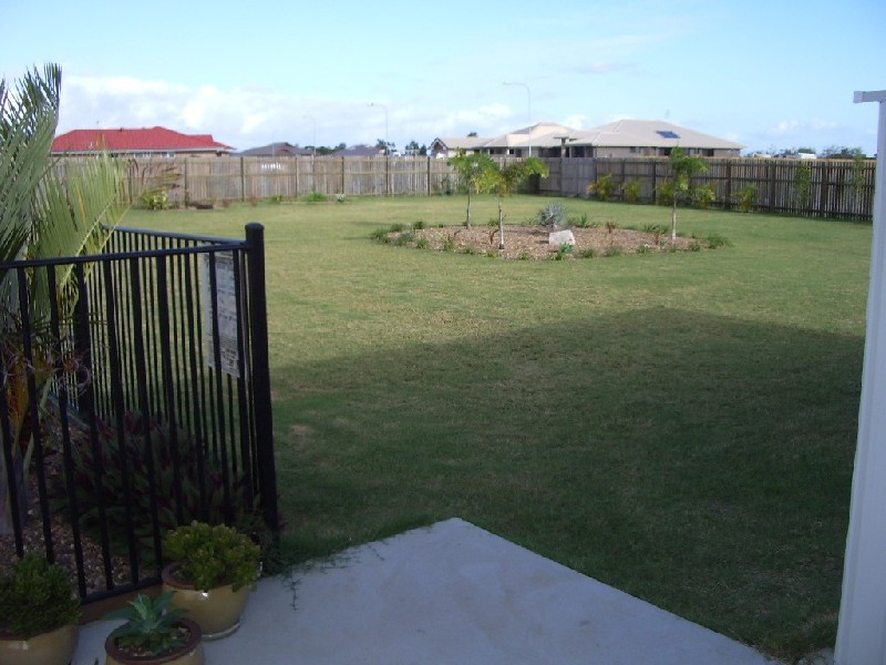 42 Rosewood Avenue, Wondunna QLD 4655