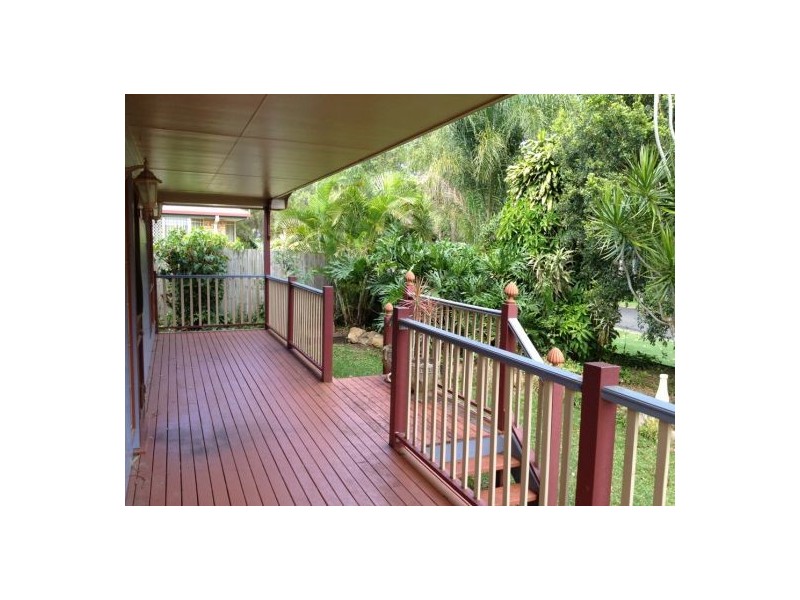 8 Spence Street, Point Vernon QLD 4655