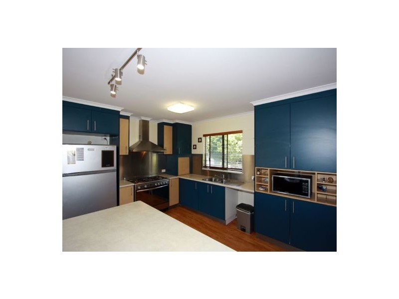 30 Jensen Dr, Urraween QLD 4655