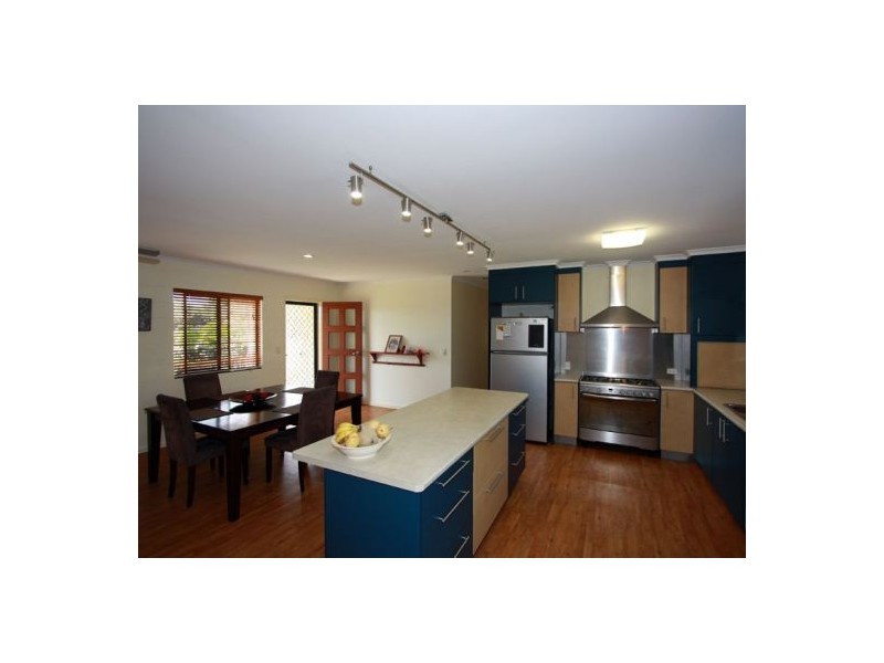 30 Jensen Dr, Urraween QLD 4655