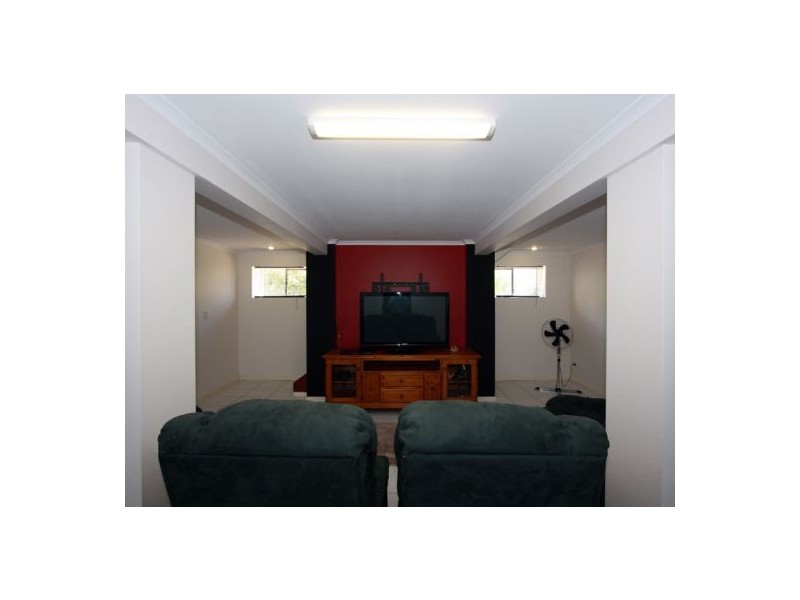30 Jensen Dr, Urraween QLD 4655