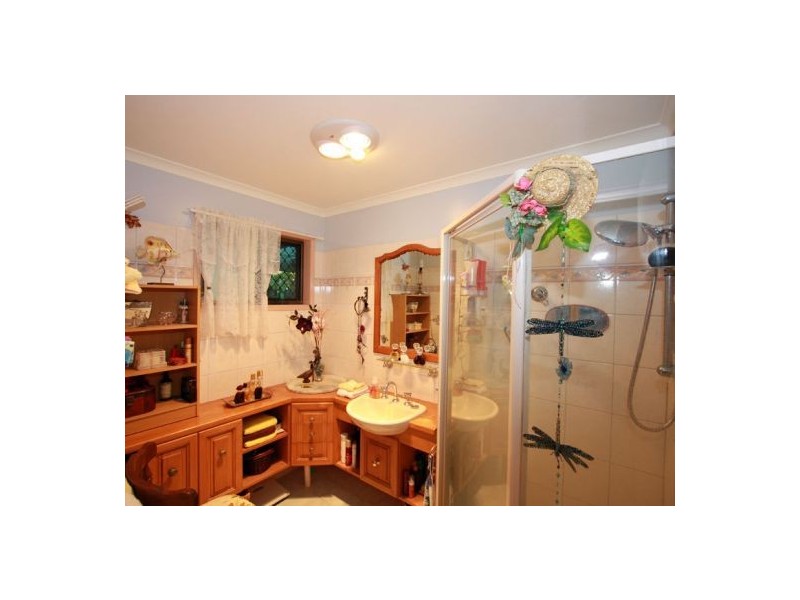 68 North St, Point Vernon QLD 4655