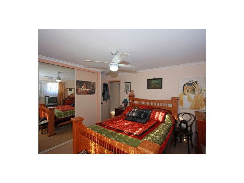 68 North St, Point Vernon QLD 4655