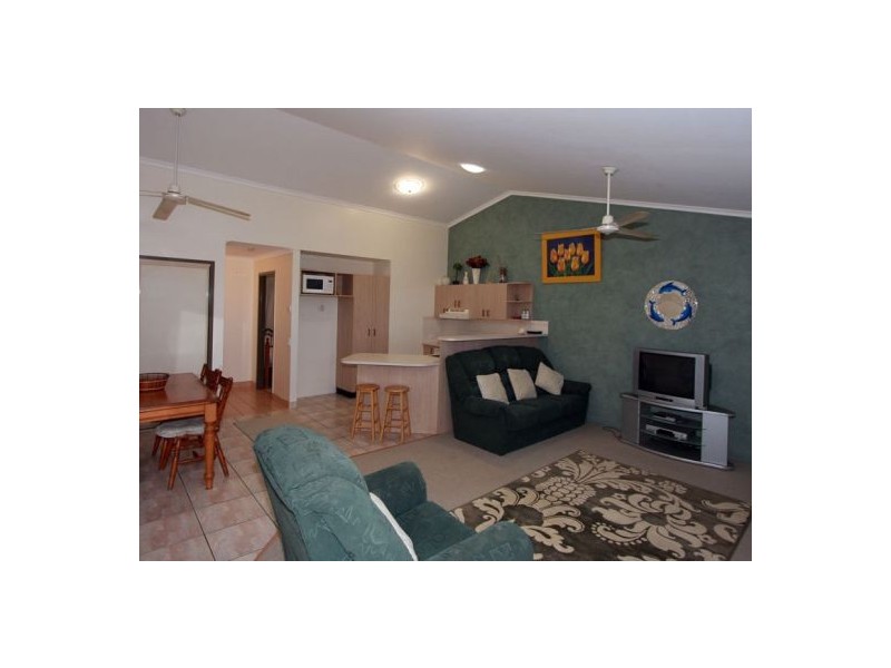 1/11 Doolong Rd, Kawungan QLD 4655