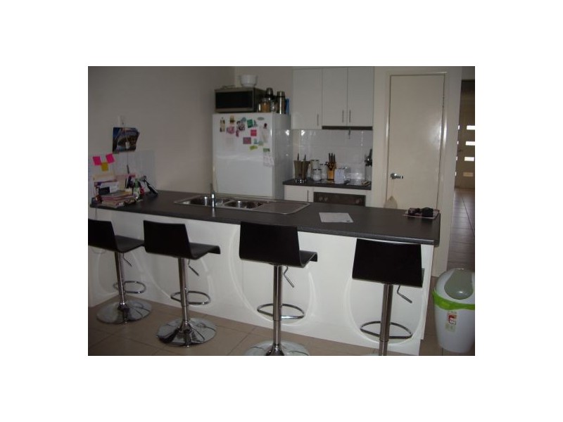 U2/9 Isis Court, Eli Waters QLD 4655