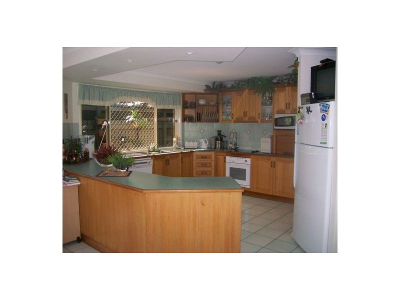 27 Lido Parade, Urangan QLD 4655