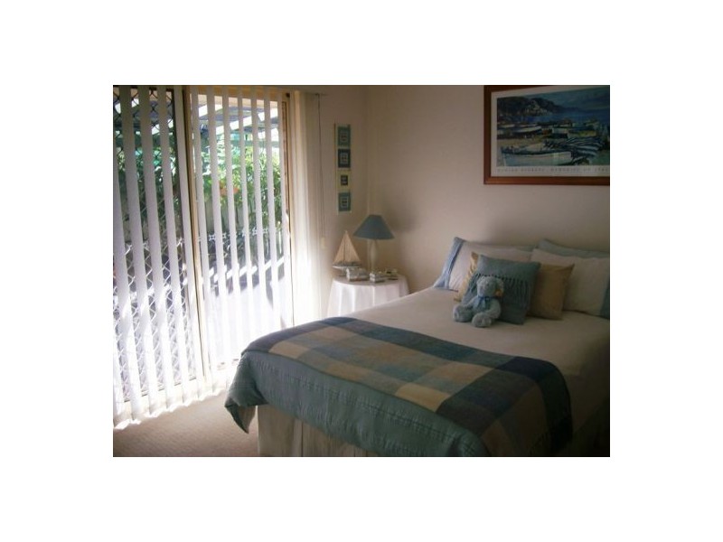 27 Lido Parade, Urangan QLD 4655