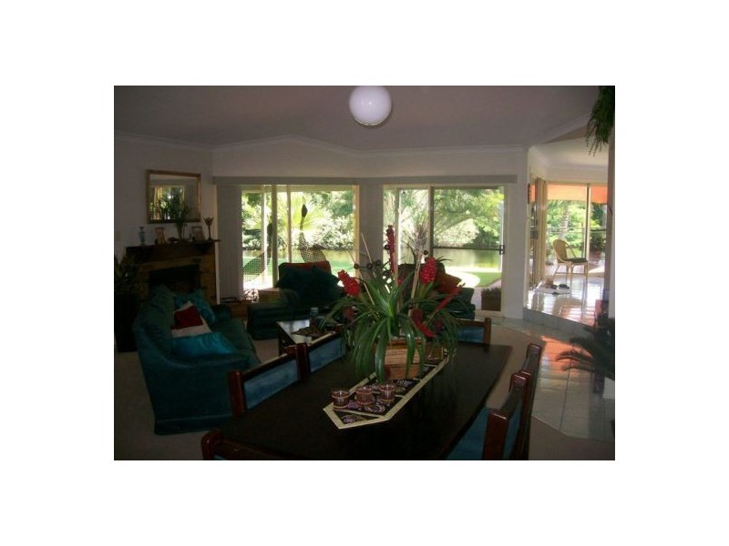 27 Lido Parade, Urangan QLD 4655