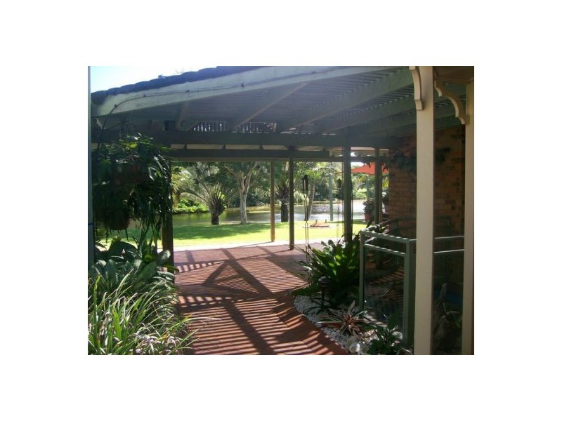 27 Lido Parade, Urangan QLD 4655