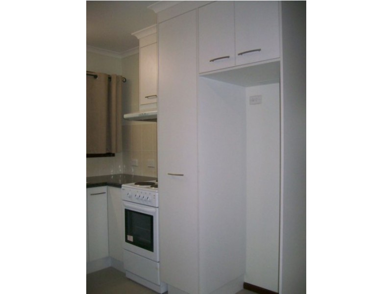 2/8 Prince Street, Urangan QLD 4655