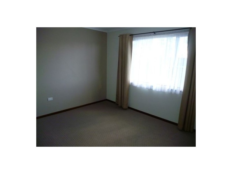 2/8 Prince Street, Urangan QLD 4655