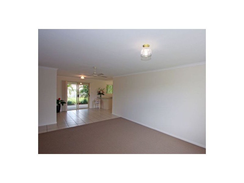 18 Wide Bay Drive, Eli Waters QLD 4655
