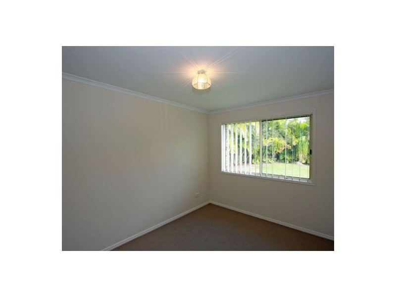 18 Wide Bay Drive, Eli Waters QLD 4655
