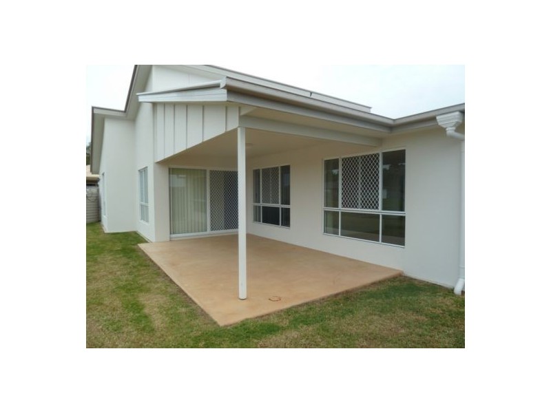 4 Clearwater, Toogoom QLD 4655