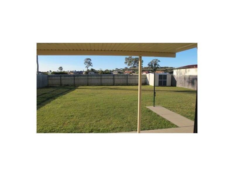 27 Gunsynd Way, Point Vernon QLD 4655