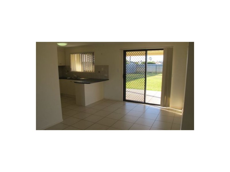 27 Gunsynd Way, Point Vernon QLD 4655