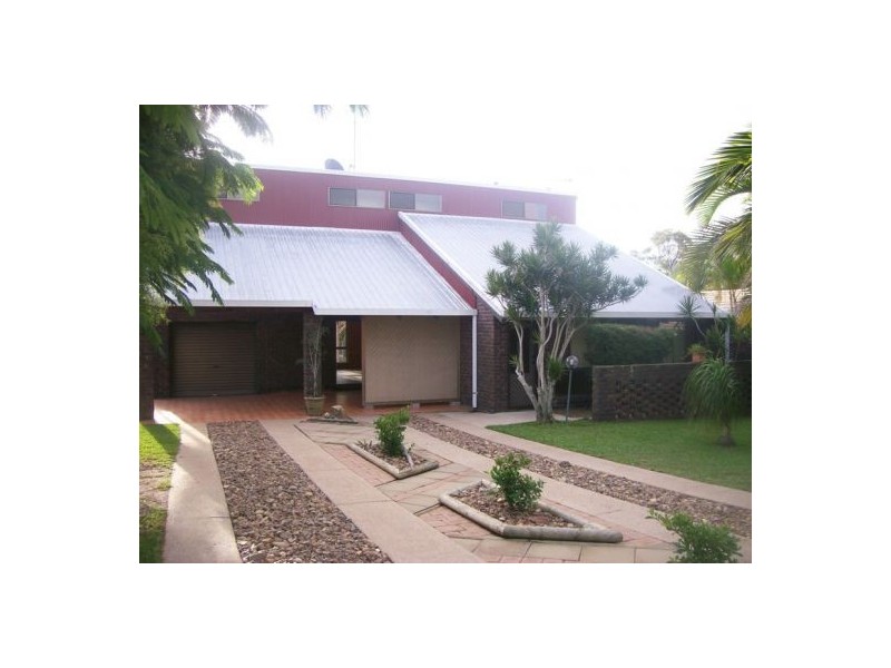 51 Hansen Street, Urangan QLD 4655