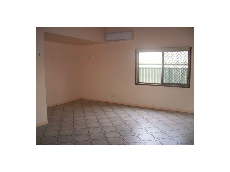 51 Hansen Street, Urangan QLD 4655