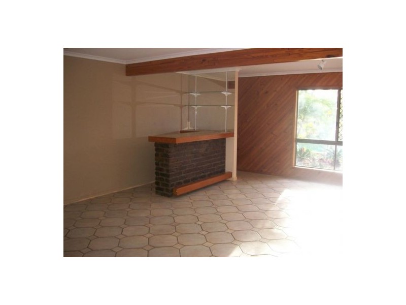 51 Hansen Street, Urangan QLD 4655