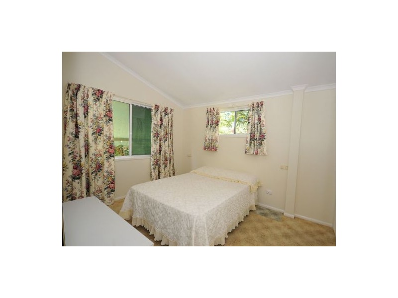 50 Senorita Parade, Urangan QLD 4655
