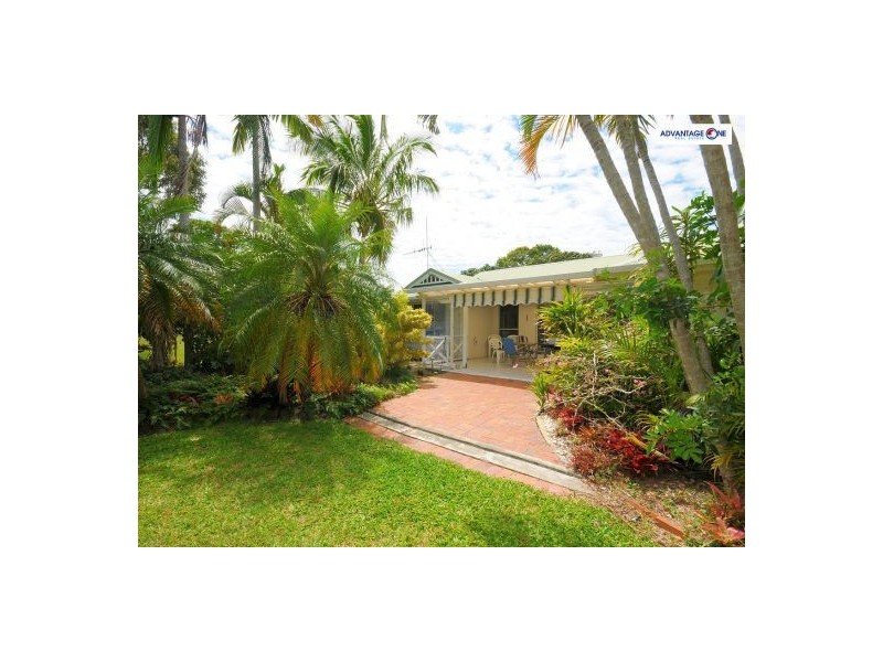 50 Senorita Parade, Urangan QLD 4655