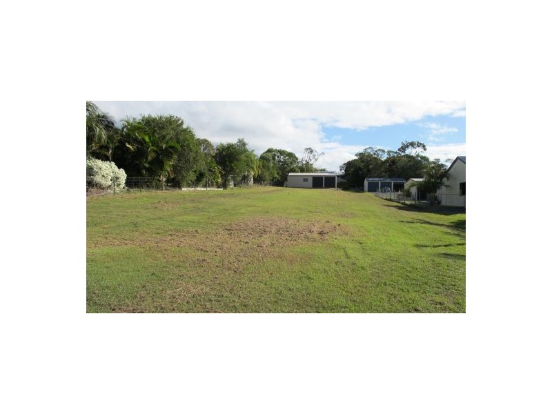 15 Beacon Road, Booral QLD 4655