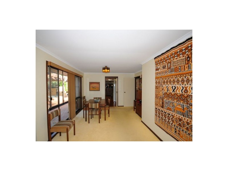 15 Granada Court, Point Vernon QLD 4655