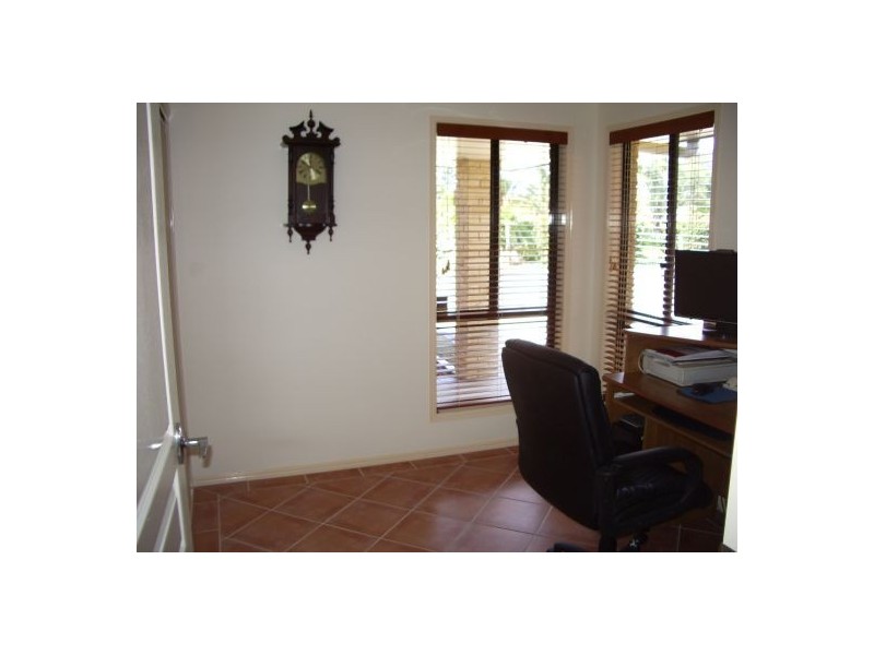 1 Cassandra Crescent, Urangan QLD 4655