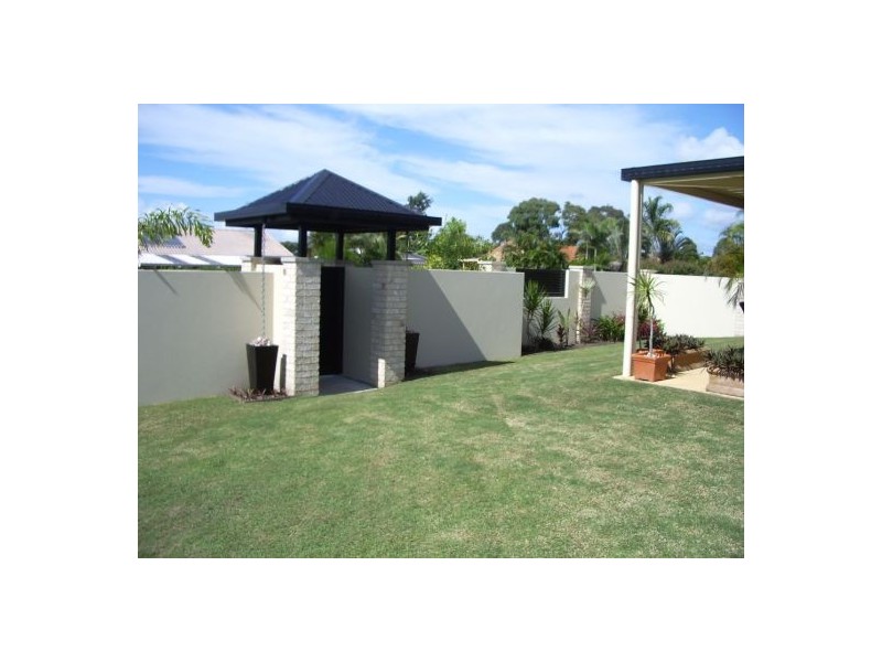 1 Cassandra Crescent, Urangan QLD 4655