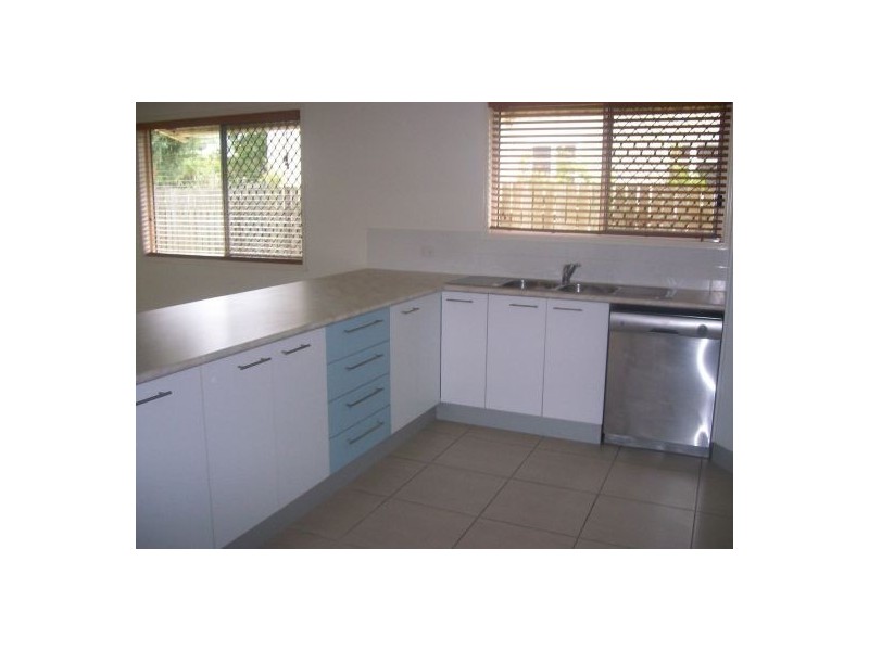 1/293 Torquay Terrace, Torquay QLD 4655