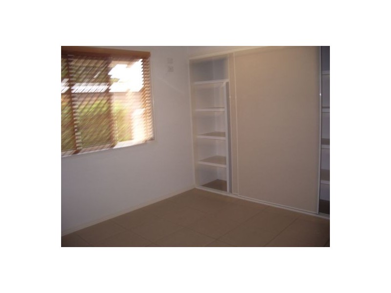 1/293 Torquay Terrace, Torquay QLD 4655