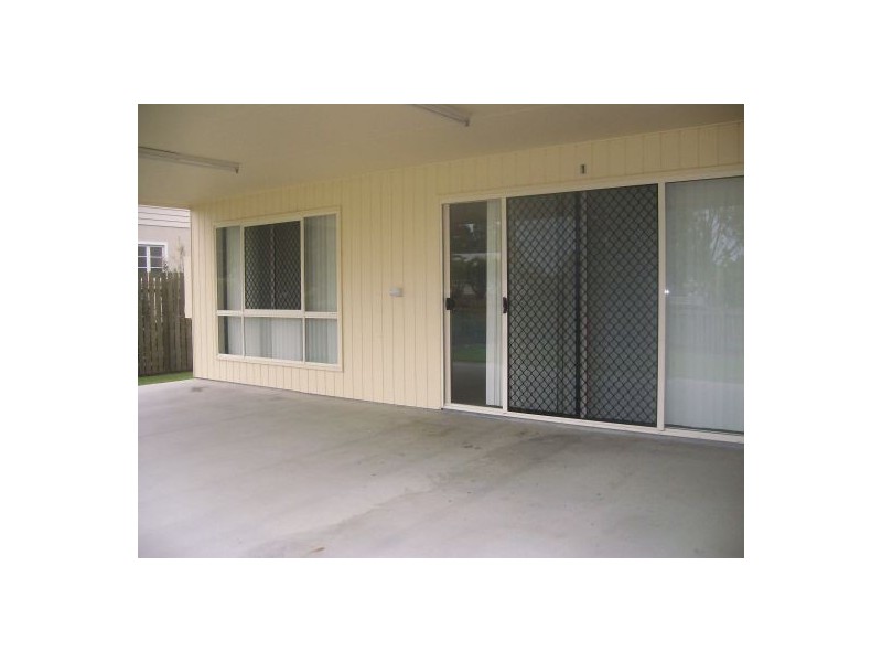 1/293 Torquay Terrace, Torquay QLD 4655