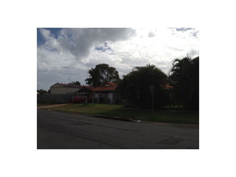 1 Aimee Drive, Urangan QLD 4655