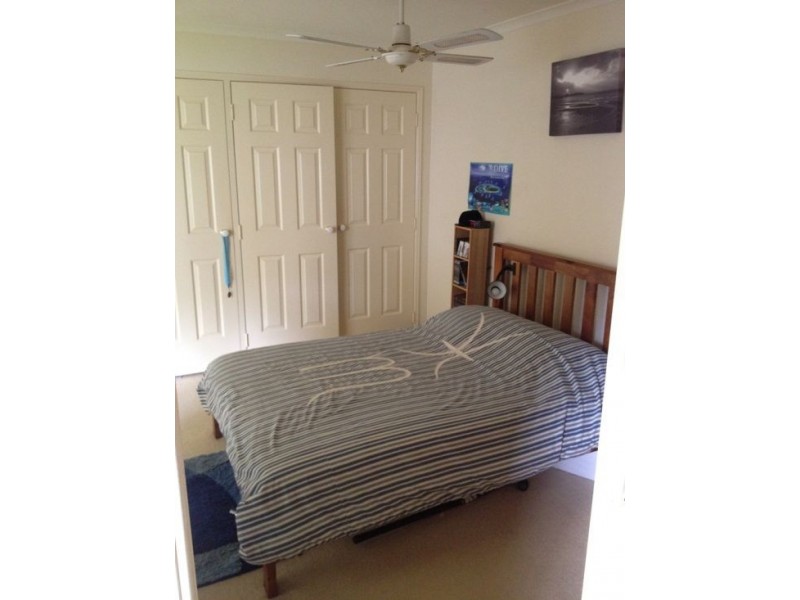 1 Aimee Drive, Urangan QLD 4655