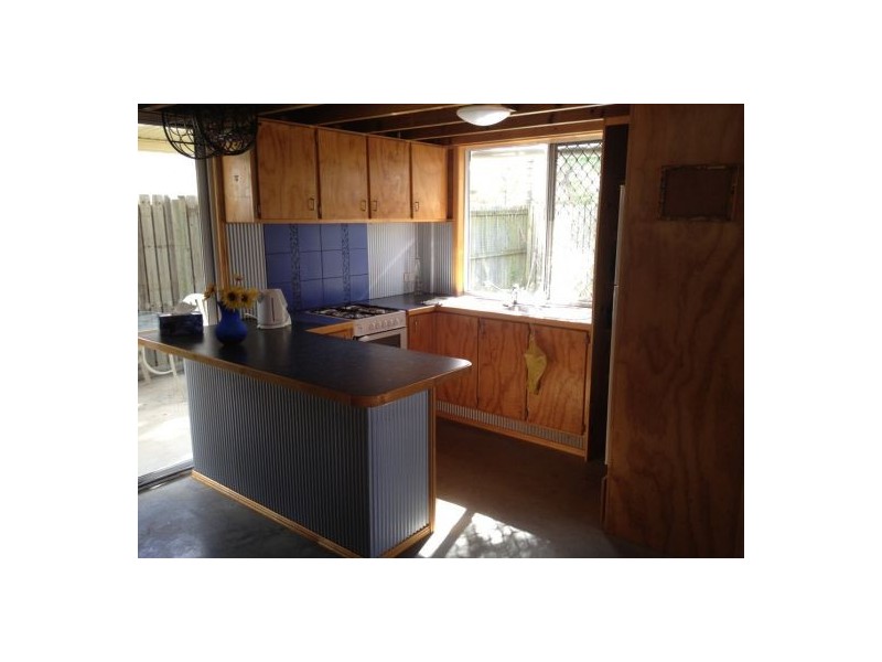 1 Aimee Drive, Urangan QLD 4655