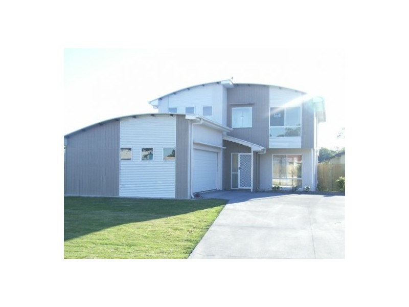 7 Oyster Court, Toogoom QLD 4655