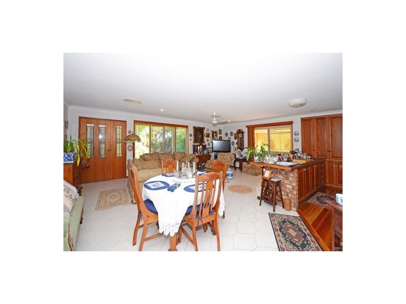 62-64 Madsen Road, Urraween QLD 4655