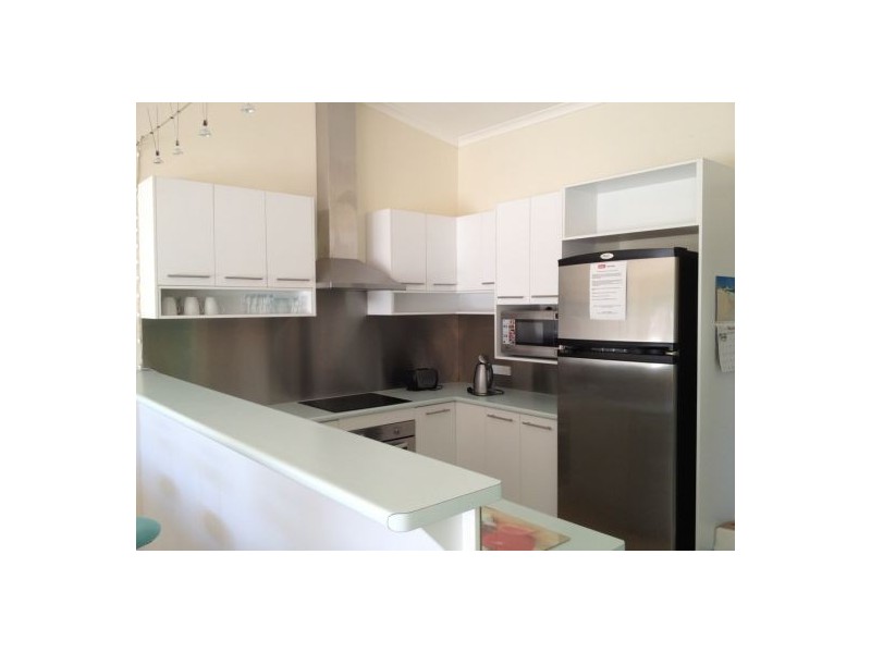 3/119 Freshwater Street, Torquay QLD 4655